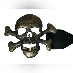 VINTAGE SKULL & CROSSBONES BELT BUCKLE BRONZE TONE CAST METAL